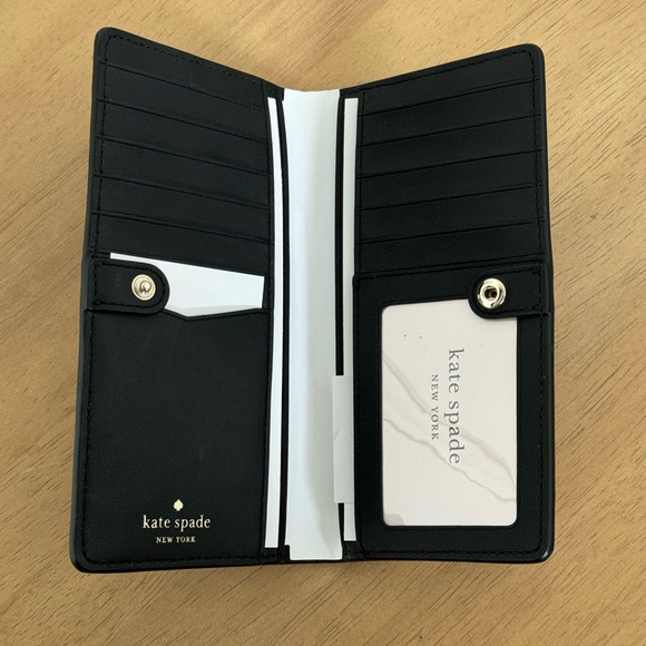 Kate Spade Large Wallet - Picture 3 of 3